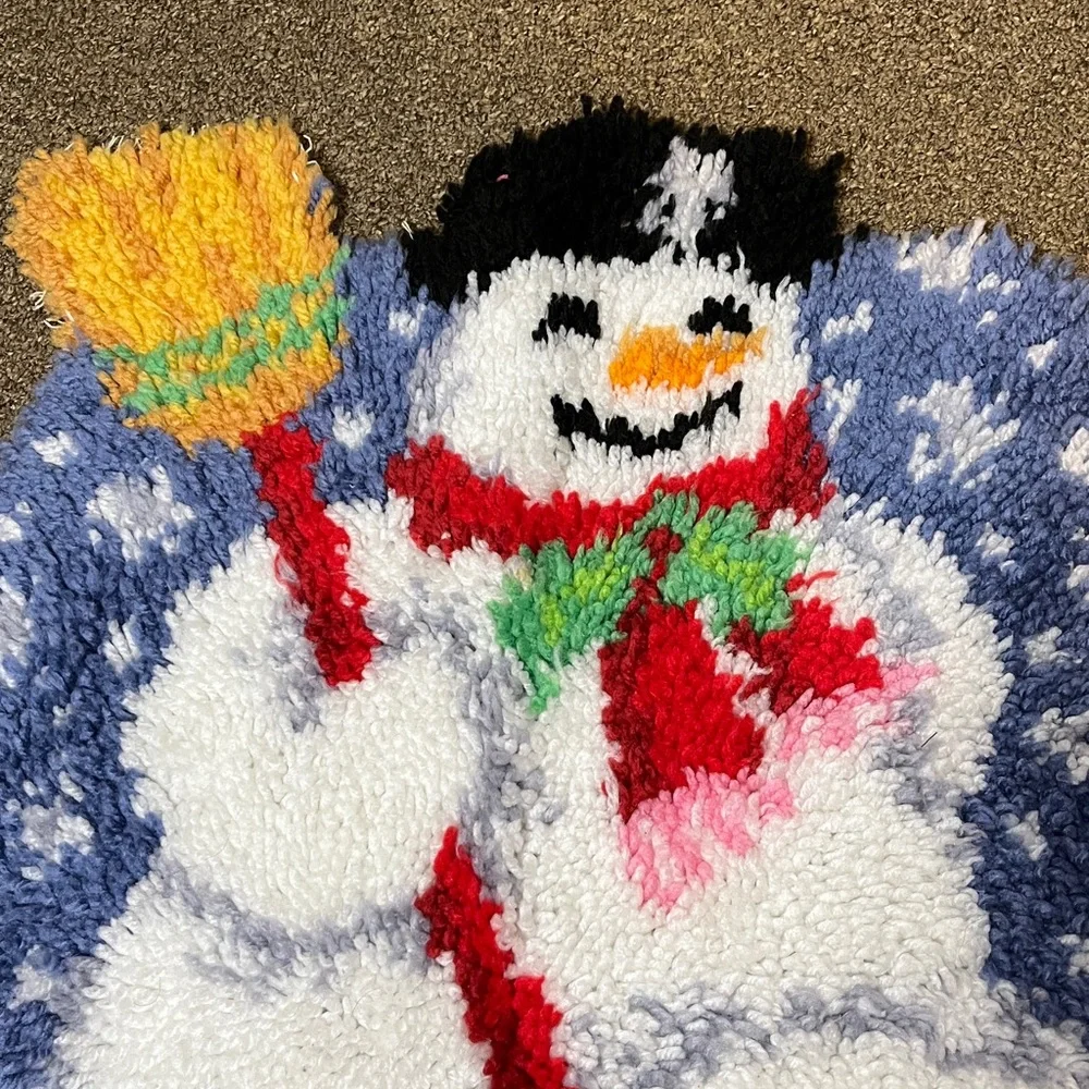 Vintage 1980s Latch Hook Christmas Snowman Handmade Winter Wall Hanging Rug Mat - Picture 6 of 6